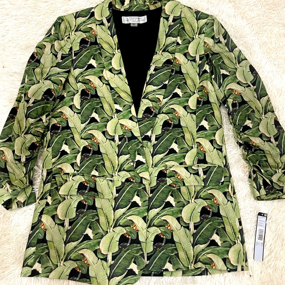 Tahari Blazer 8P